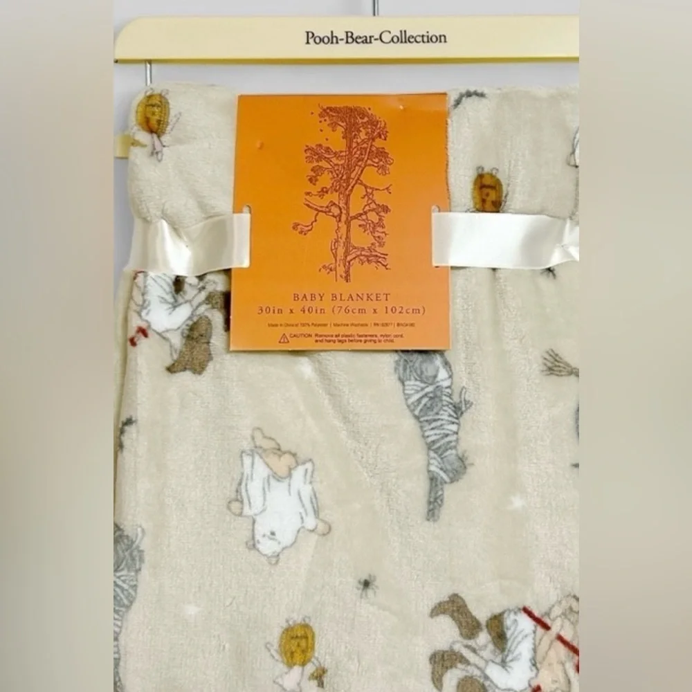 Disney Winnie The Pooh Halloween Blanket NWT